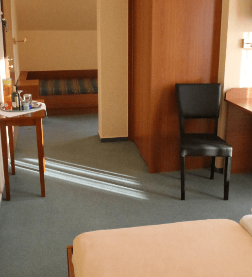 Wir verfügen über 3-Bett-Zimmer